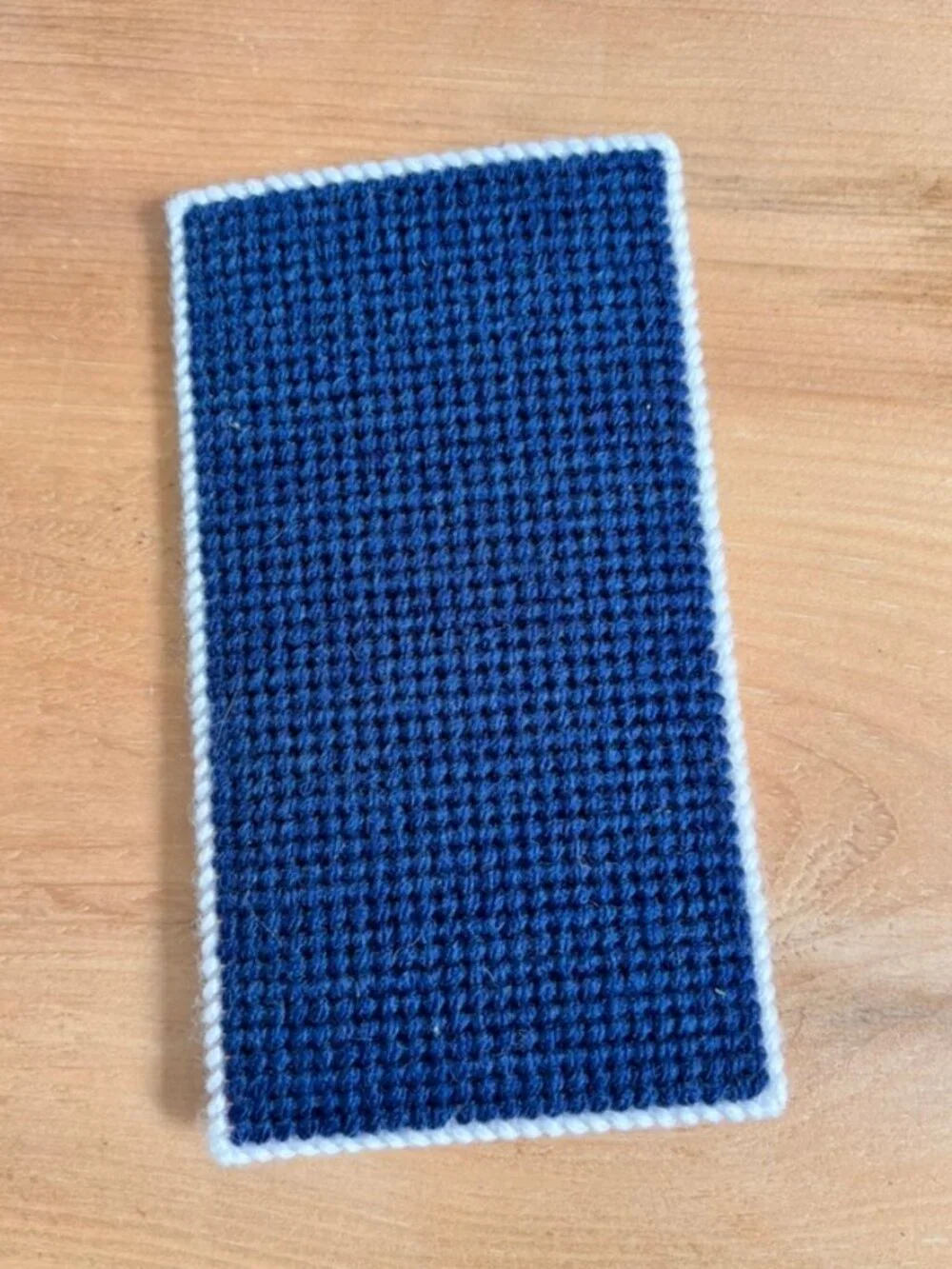 Vtg handmade plastic canvas glasses case features a patriotic Bugs Bunny design